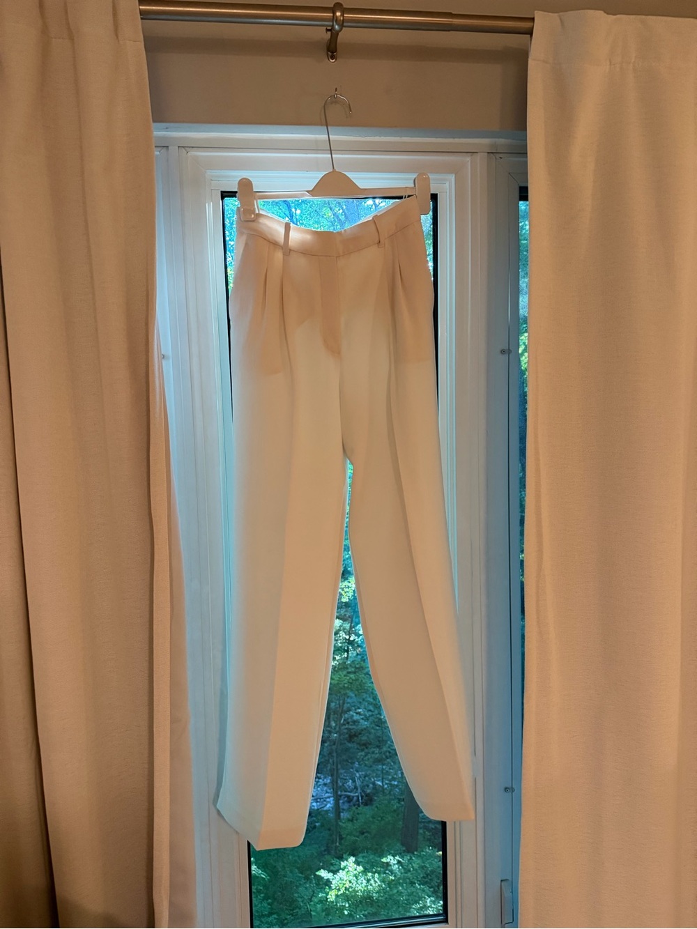 Wilfred Ivory Pleated Straight-Leg Trousers